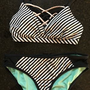 Black & White striped 2 piece swimsuit